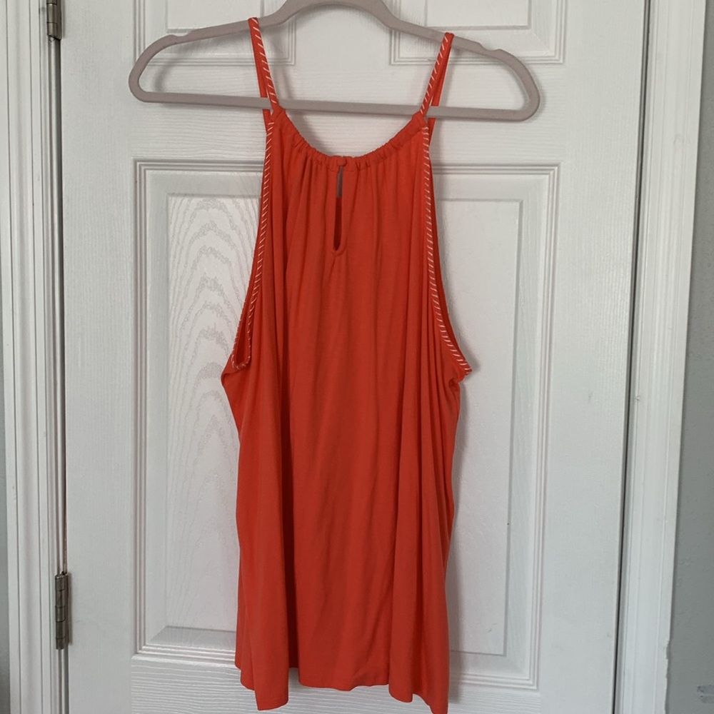 Coral embellished tank - Picture 3 of 6